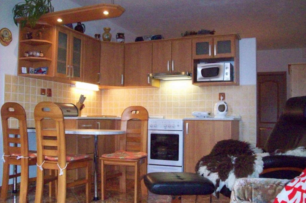 ألبيرتشيك في ييزريسكي هوراش Apartmany A Chalupa Tara الغرفة الصورة