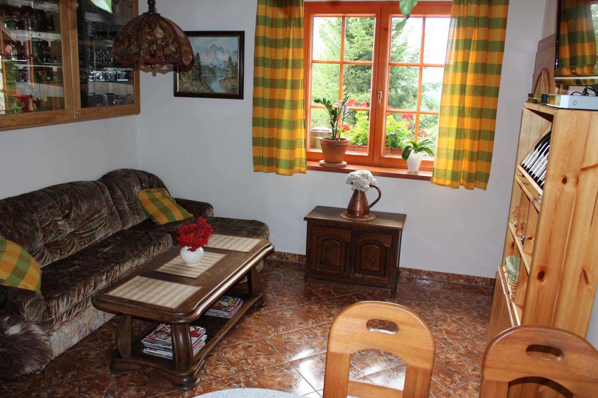 ألبيرتشيك في ييزريسكي هوراش Apartmany A Chalupa Tara الغرفة الصورة